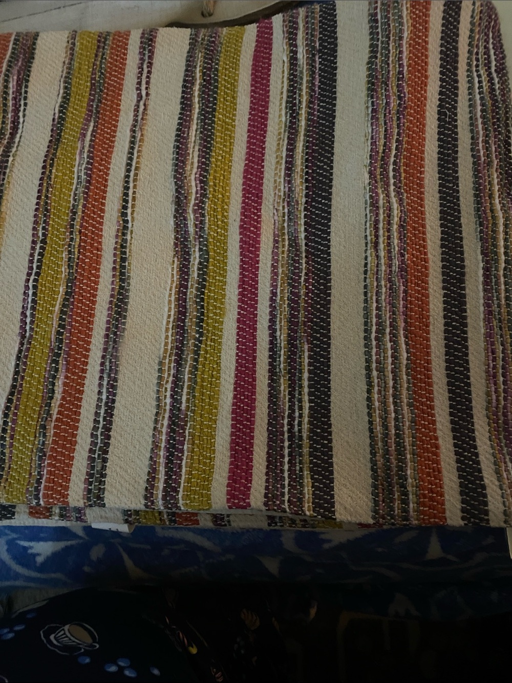 Table runner - Picture 3 of 4